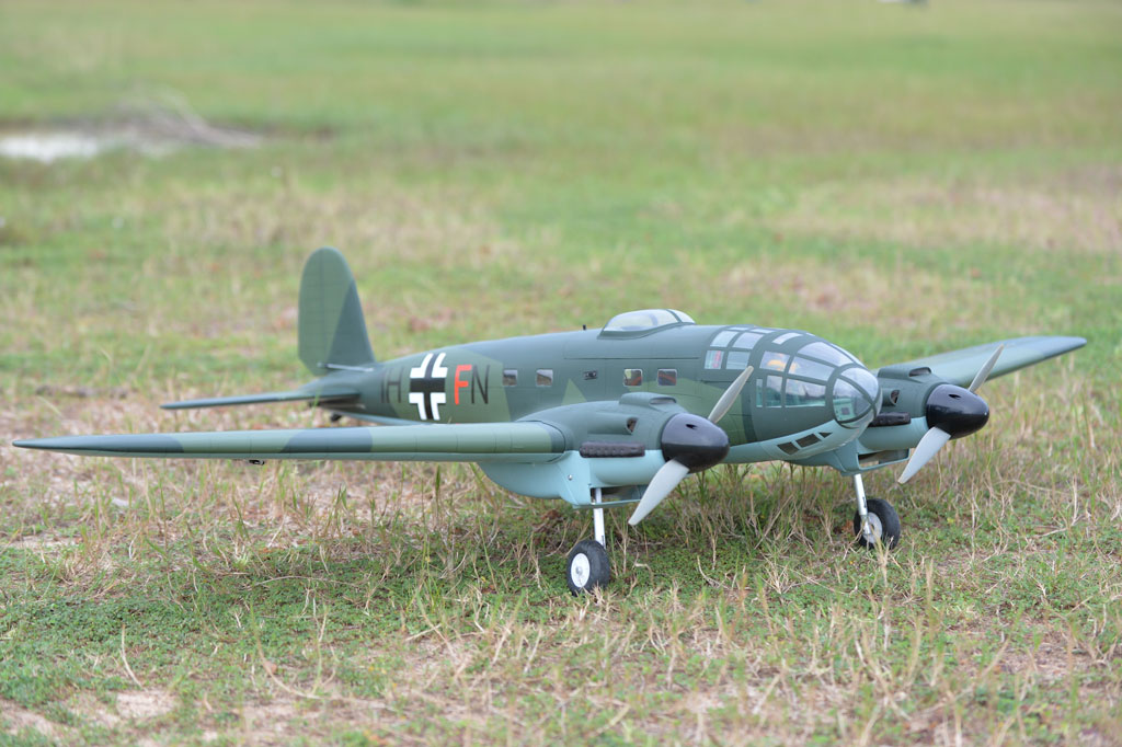 Black Horse  Heinkel He 111  25급 엔진 2개 (1750mm)